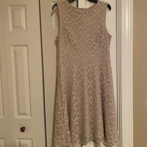 London Times Beige/Tan Lace Dress